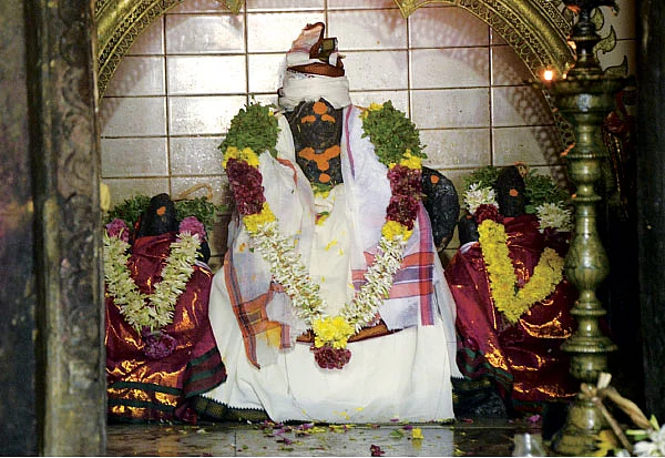ஊர் செழிக்க அருள்புரிந்த ஆதினமிளகி ஐயனார்!