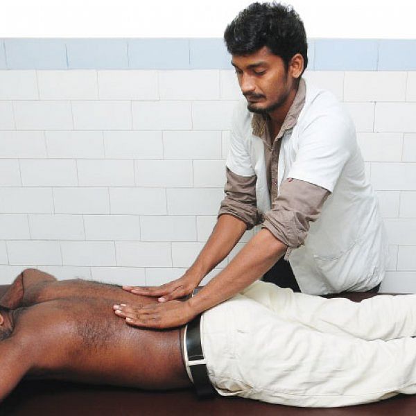 நிலம் முதல் ஆகாயம் வரை... மசாஜ்