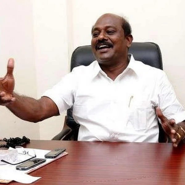 `கைதாகிறாரா விக்கிரமராஜா?' - நாடார் சங்கப் பண மோசடி விவகாரத்தில் பரபர திருப்பம்