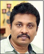 “கக்கூஸ் கழுவுற நாய்... போலீஸுக்குக் கட்டளை போடுறியா?”