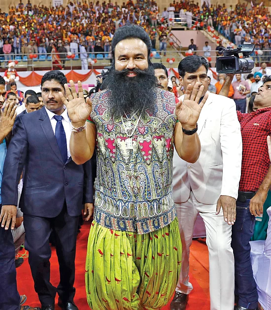‘‘கடவுளின் தூதன் இல்லை... நான் கடவுள்!’’
