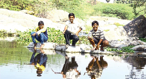 பாரம்பரிய விளையாட்டை மறக்காதவங்க நாங்க!