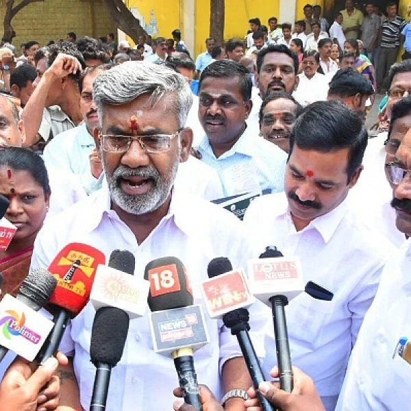 வெல்லமண்டி நடராஜன்