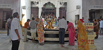 பிருந்தாவனம் முதல் பிரயாகை வரை!