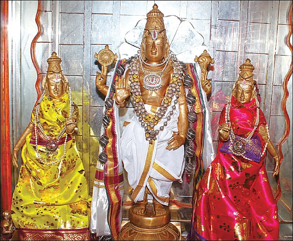 கொட்டிக்கொடுப்பார் கோலவில்லி ராமன்!