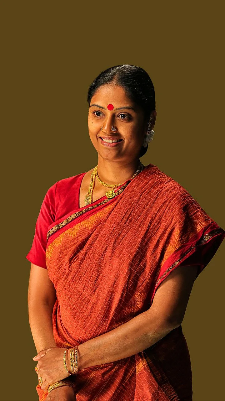 காலா - ஈஸ்வரி ராவ்