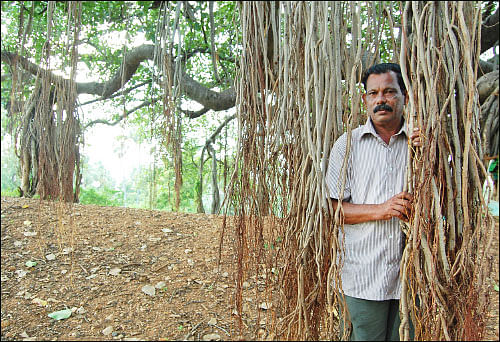 கரிசல் பறவை கழனியூரன் - கே.எஸ். இராதாகிருஷ்ணன்