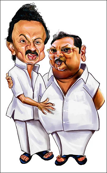ஒண்ணுகூடிட்டாங்கப்பா... ஒண்ணுகூடிட்டாங்கப்பா...
