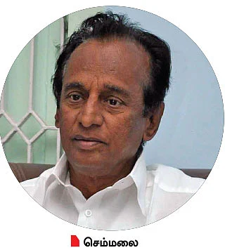 மிமிக்ரி மினிஸ்டர் வாய்ஸ்!