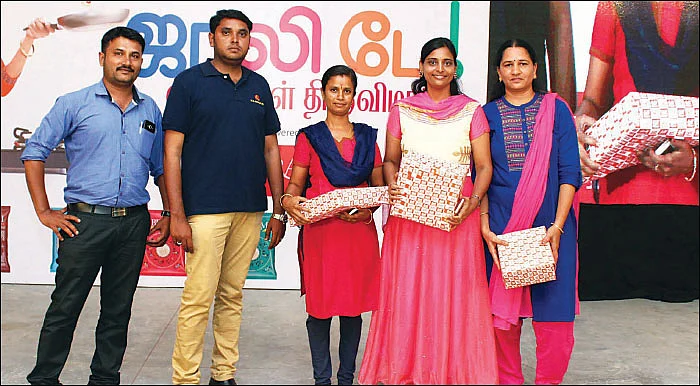 கோவை ஜாலி டே.... தில்லு ப்ளஸ் லொள்ளு!