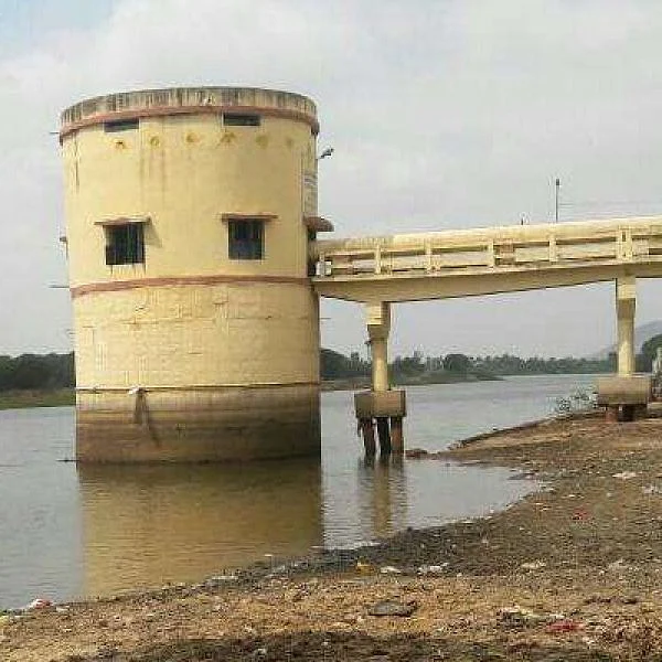 ஸ்ரீவைகுண்டம் அணையிலிருந்து தொழிற்சாலைகள் தண்ணீர் எடுக்கத் தடை! - பசுமைத் தீர்ப்பாயம்
