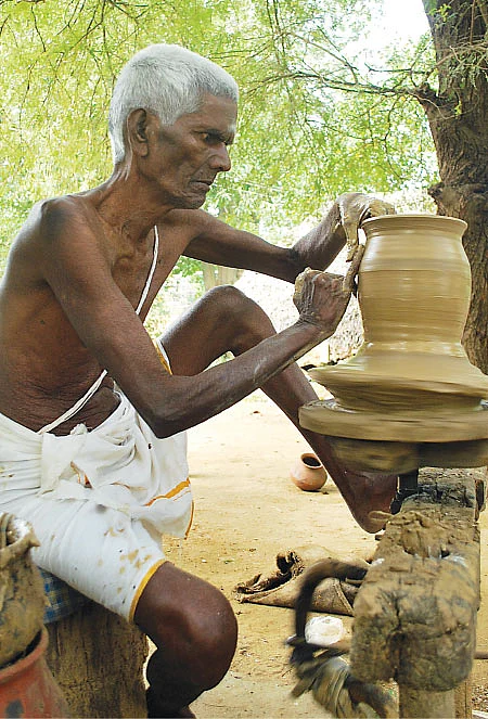 "தைமாசக் காசுதான் அடுத்த ஆறு மாசத்துக்கு!"