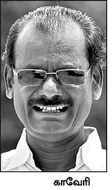 காவேரியை நீக்கக் கையெழுத்துப் போடுறீங்களா இல்லையா?