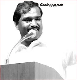 அது, பாச மகனுக்கான கட்சி!