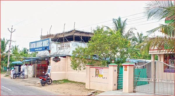 ‘‘மதுக்கடைகள் வேண்டும்!” - ஒரு கிராமத்தில் பெண்கள் நடத்தும் போராட்டம்