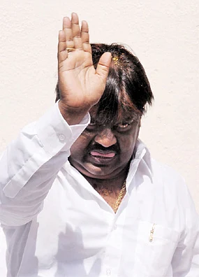 எதிர்க் கட்சித் தலைவர் அந்தஸ்தை இழப்பாரா விஜயகாந்த்?