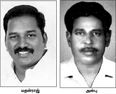 ரவுடி சகோதரர்கள் பிடியில் ஒரு கிராமம்!