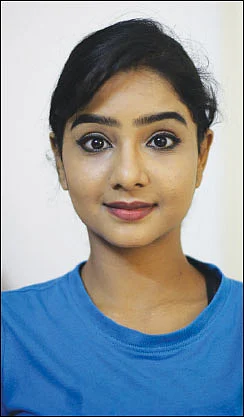 முதுமையைத் தாமதமாக்கும் ஃபேஷியல் யோகா