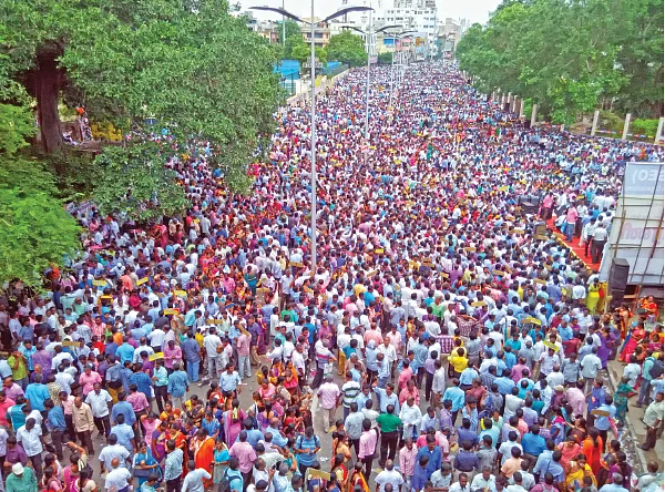 18 ஆயிரம் கோடி ரூபாய் ஓய்வூதியம் ஸ்வாகா - விடை தெரியாமல் போராடும் ஊழியர்கள்!