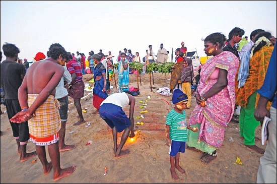 வாழ்வில் நிறைந்திருக்கும் கன்னியம்மன்! - இருளர் வழிபாடு!