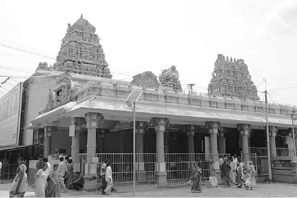 இதோ... எந்தன் தெய்வம்! - 48