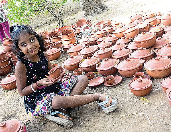 ஊர் சந்தையில் உற்சாக உலா!