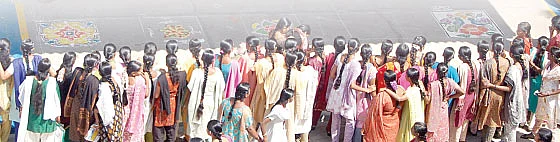 மலைக்கோட்டையே கிடுகிடுத்துடுச்சுல்ல...!