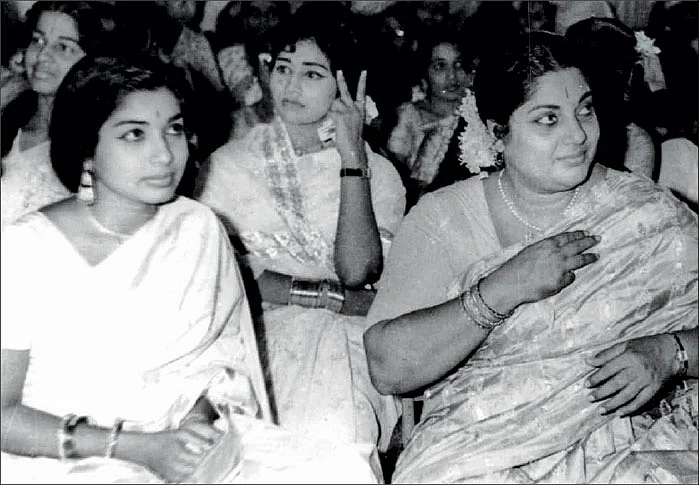 ஜெ.ஜெயலலிதா என்னும் நான்... - அம்மாவின் கதை - 22