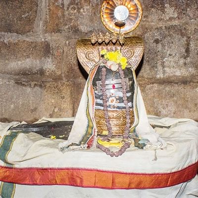 ஆலயம் தேடுவோம் - சூரியன் வழிபடும் சொர்ணபுரீஸ்வரர்!
