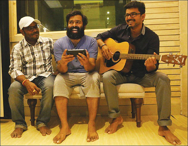 வலைபாயுதே