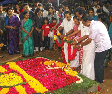 மிஸ்டர் கழுகு: மு.க இல்லாத தி.மு.க... அடுத்து என்ன?