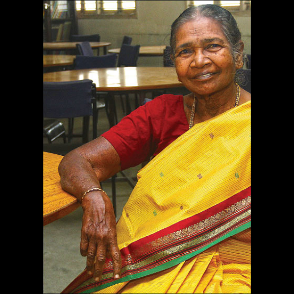 மூன்று தலைமுறைகள் விரும்பும் முத்தான டீச்சர்!