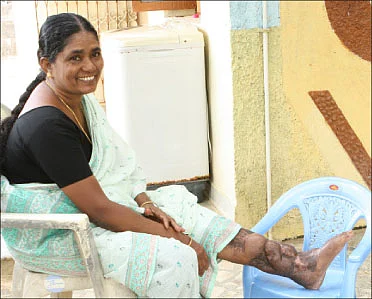 பேரனின் விரல் பிடிக்க...