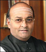 அப்பாவின் கிரெடிட் கார்டு... மகன் பயன்படுத்தினால் பிரச்னை வருமா?