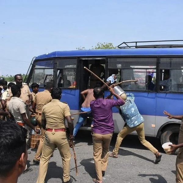`சட்ட ஆலோசனை வழங்குவது சமூக விரோதமென்றால் நாடு தாங்காது'- கொந்தளிக்கும் இயக்கம்