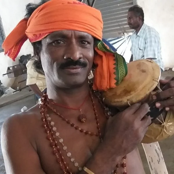 `` ‘செத்து விளையாடலை.. உயிரோடுதான் இருக்கேன்'ங்றதே வலிங்க..!’’ - முத்துக்காளை