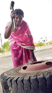 பஞ்சரான வாழ்க்கை வழிகாட்டிய வல்கனைசிங் !