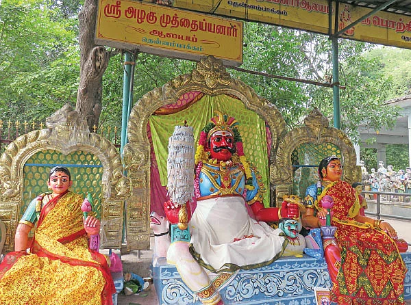 கிணற்றுக்கு அபிஷேகம்... சித்தர் நிகழ்த்தும் அற்புதம்!