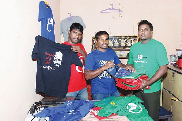 தமிழ்ப் பேசும் ஆடைகள்!