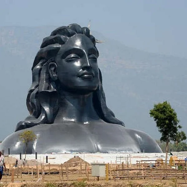 ஈஷா யோகா மையம்