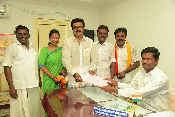 233 அதிமுக வேட்பாளர்கள் ஒரே நேரத்தில் வேட்புமனு தாக்கல்! - என்ன காரணம்?