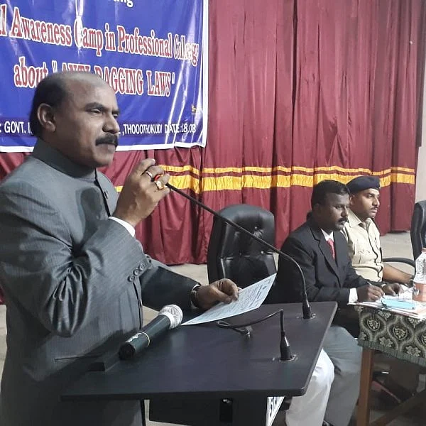 `ராகிங் இல்லாத கல்லூரி வாழ்க்கையை உருவாக்க வேண்டும்' - நீதிபதி பேச்சு!