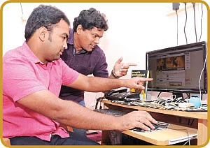 "என்னய்யா லைக்ஸ் குறைஞ்சிருக்கு?”