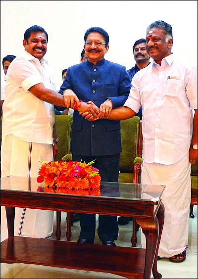 மைனாரிட்டியா... பினாமியா? அ.தி.மு.க அவ்வளவுதானா?