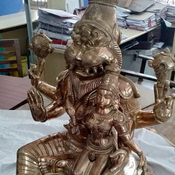 தேர்தல் அதிகாரிகள் கைப்பற்றிய பஞ்சலோக நரசிம்மர் சிலை - கடத்திக்கொண்டு வரப்பட்டதா?