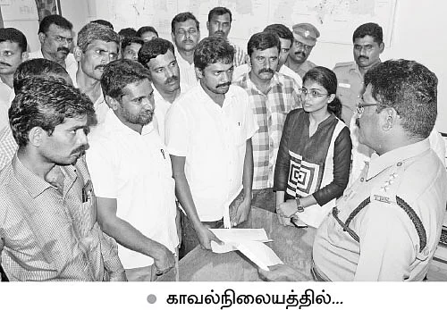 குளத்து மண்ணைக் கூறு போட்ட கும்பல்... தட்டிக் கேட்டவர் மீது பொய்வழக்கு!