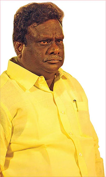 பா.ம.க-வில் இருந்து ஒதுக்கப்பட்டாரா காடுவெட்டி குரு?
