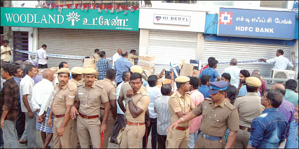 விதிமீறல் நிறுவனங்களுக்கு சீல்! - அதிரடி காட்டும் நாகர்கோவில் ஆணையாளர்!