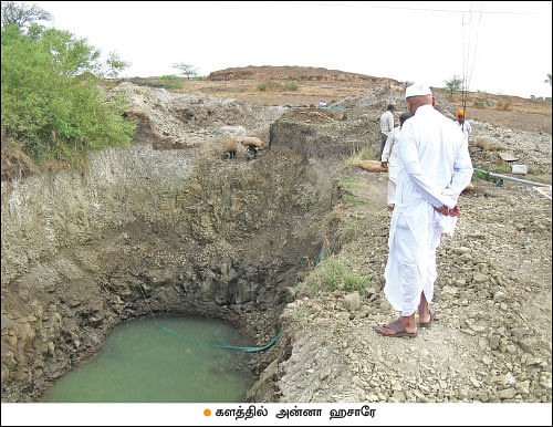 மண்புழு மன்னாரு: நாட்டுக்கு வழிகாட்டும் மாதிரி கிராமம்!
