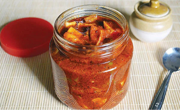 சம்மர் ஸ்பெஷல்: 30 வகை ஊறுகாய் & தொக்கு